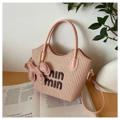2025 New Designers' Bags - Popular Knitted Bags for Ladies, Casual and Versatile Beach Carry-Along Handbags and Tote Bags